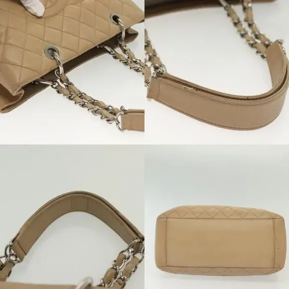 Chanel Matelasse Chain Tote Bag - Picture 4 of 8